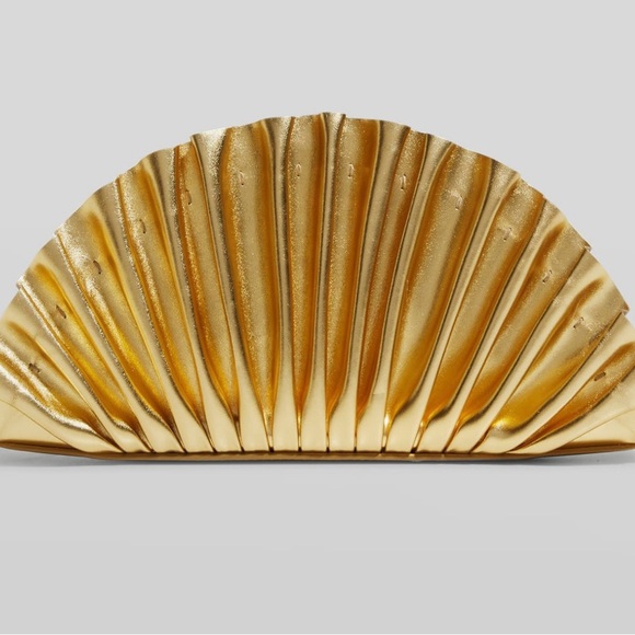 Nala Mini Pleated Metallic Clutch Bag - Picture 4 of 9
